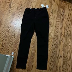 Good American Good Waist Exposed Button Skinny Jean